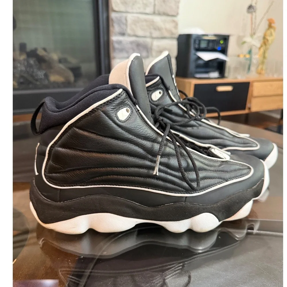 Jordan Pro Strong Black White Sneakers Mens 10.5 Basketball Shoes 407285-020